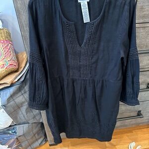 Tommy Bahama Sz Lg Black Dress with lace detail